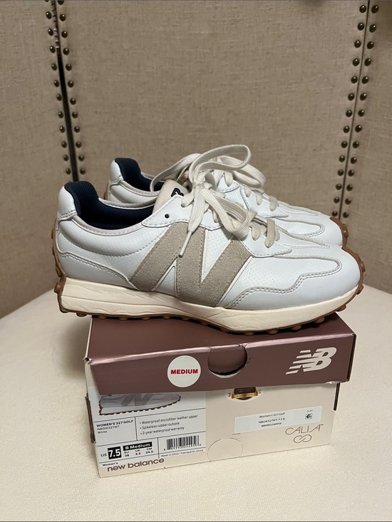 New Balance Shoes - Women’s New Balance 327 golf shoes size 7.5